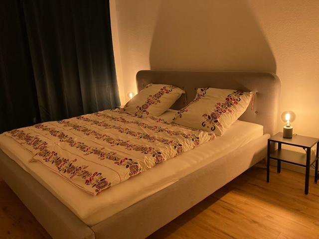 Schlafzimmer am Abend
